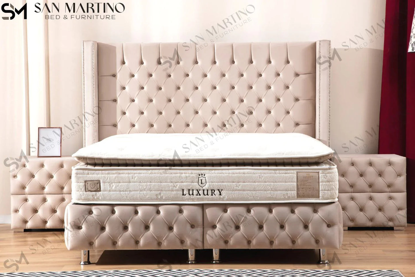 Lit double coffre en Velours – CLOUTÉ BEIGE