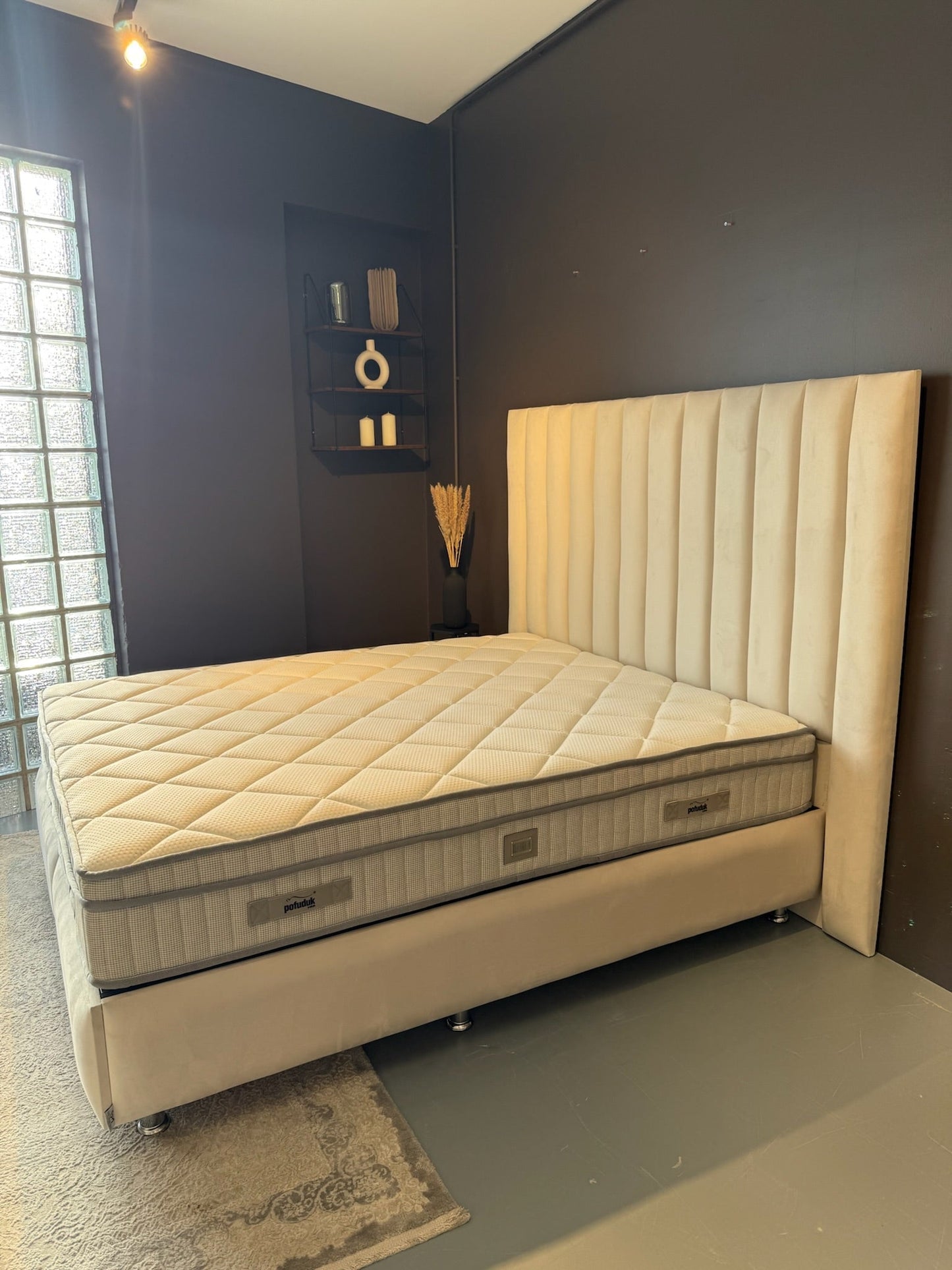 Lit double coffre en Velours – Athena