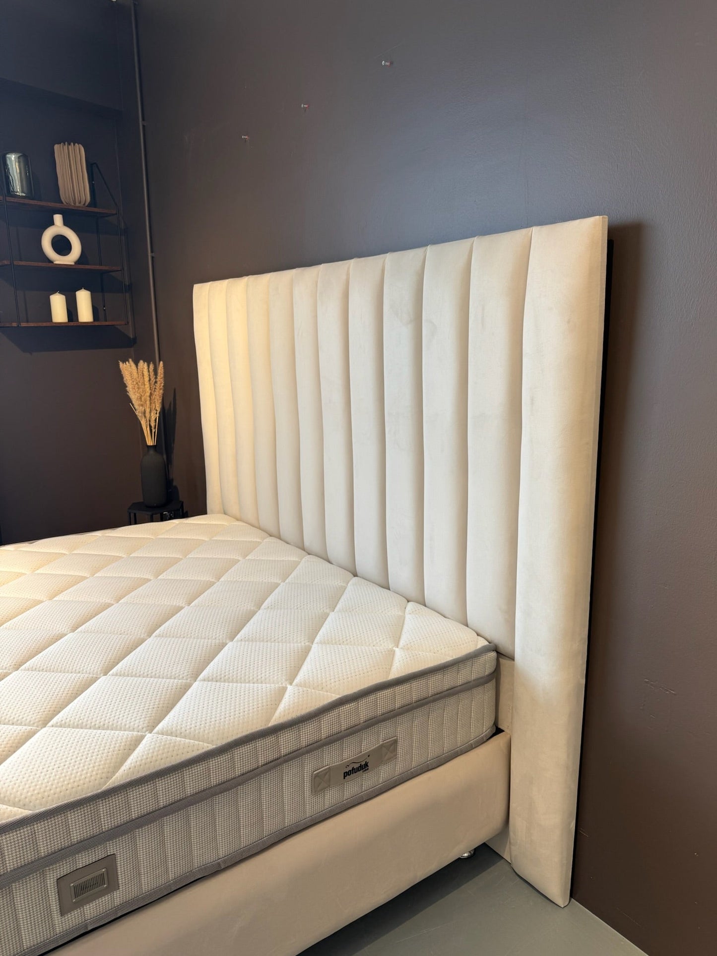 Lit double coffre en Velours – Athena