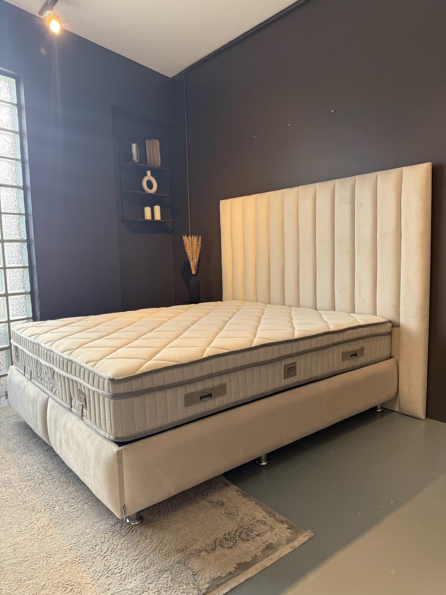 Lit double coffre en Velours – Athena