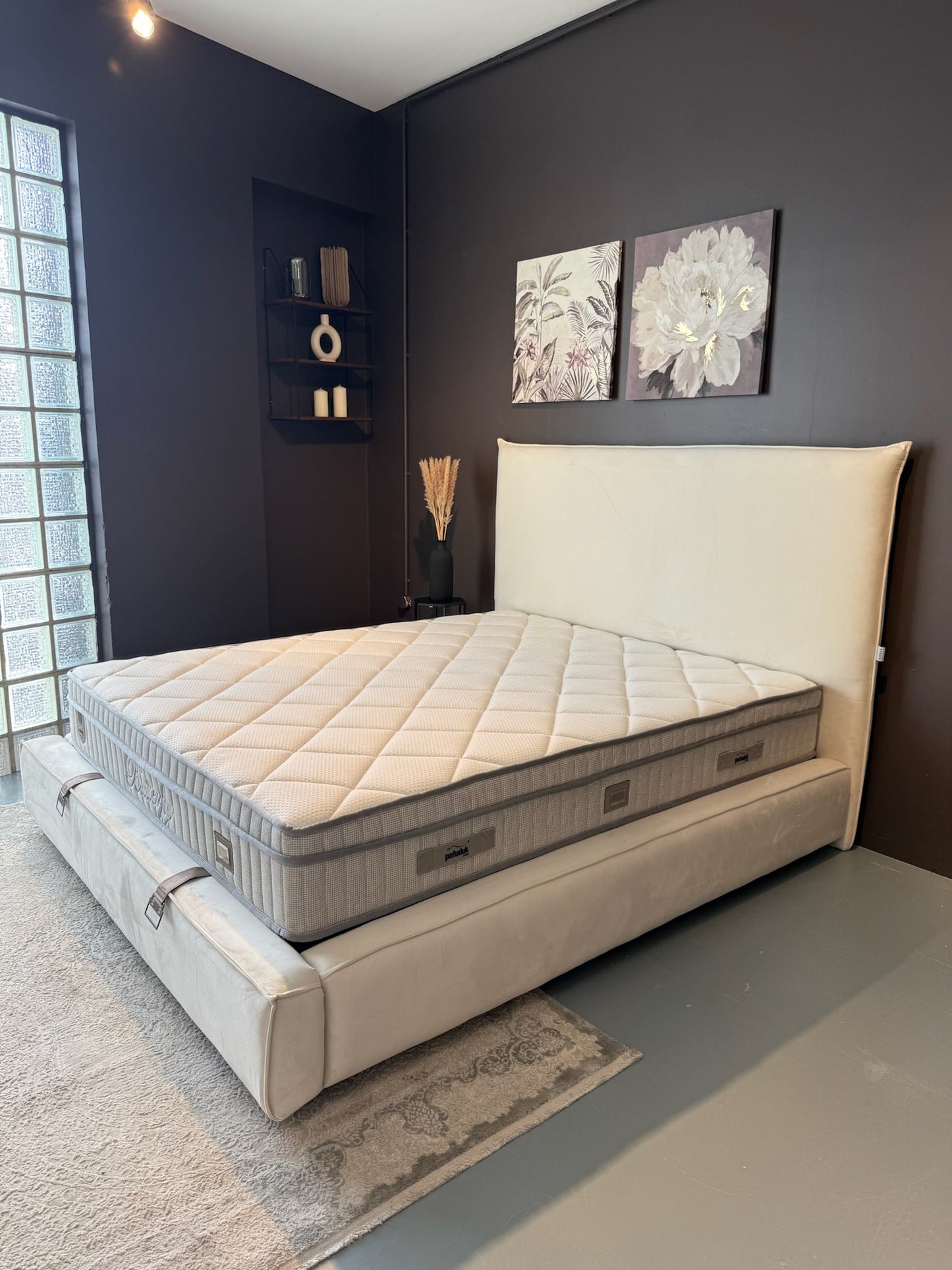 Lit double coffre en Velours – Lovely