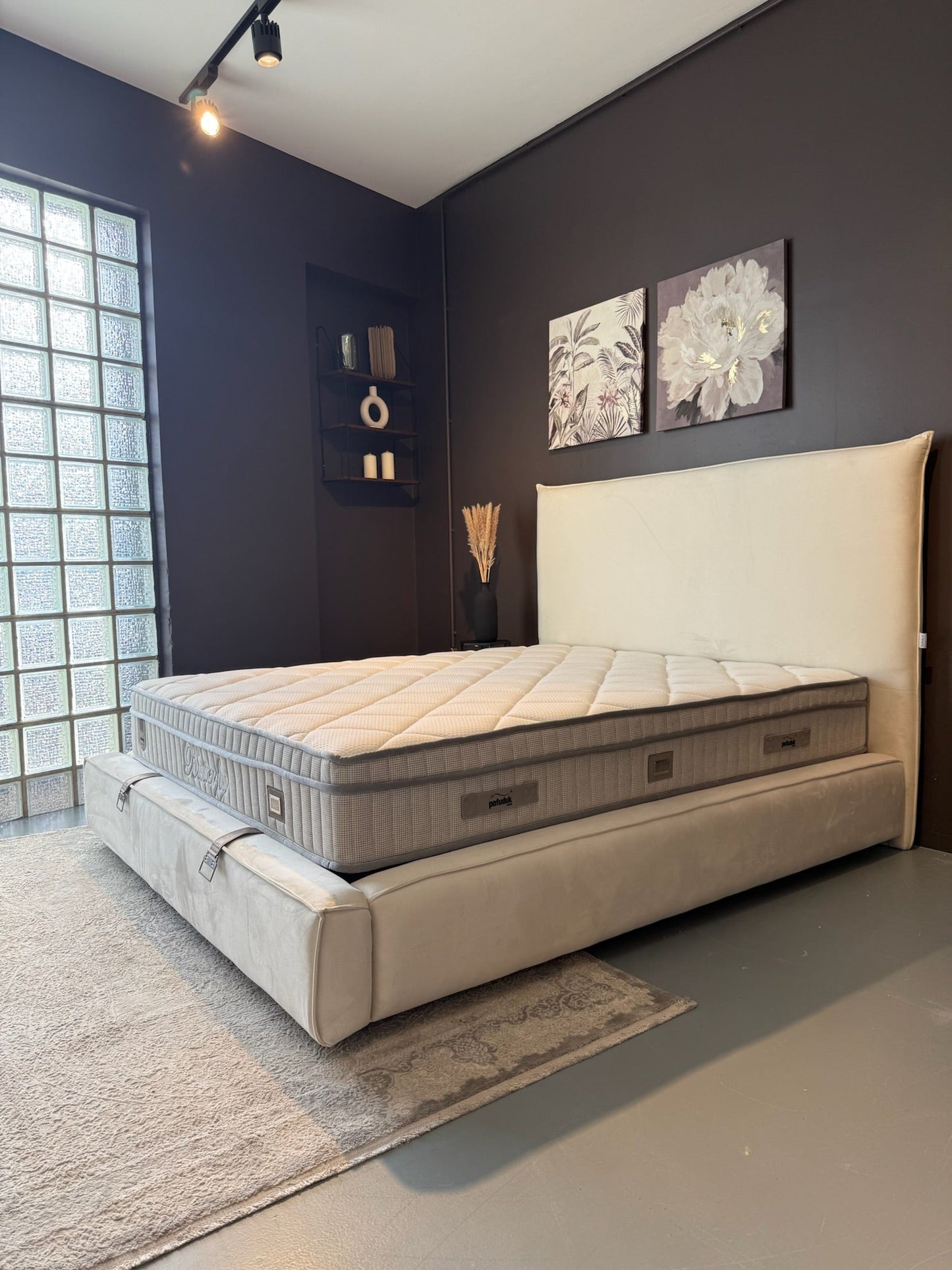 Lit double coffre en Velours – Lovely