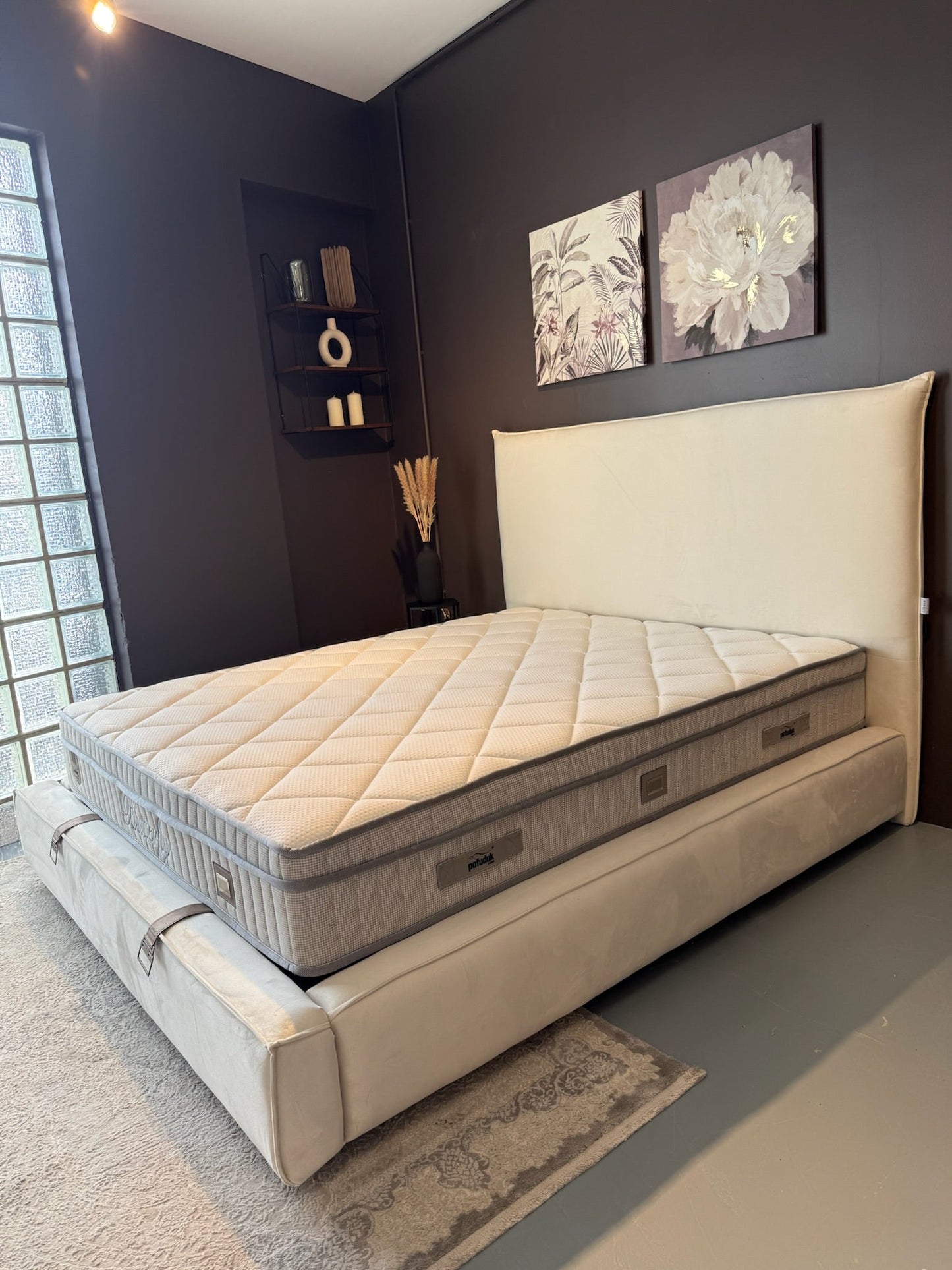 Lit double coffre en Velours – Lovely